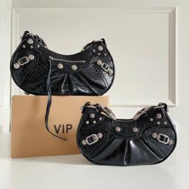 Picture of Balenciaga Lady Handbags _SKUfw119803863fw